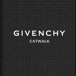 LIVRE- GIVENCHY CATWALK